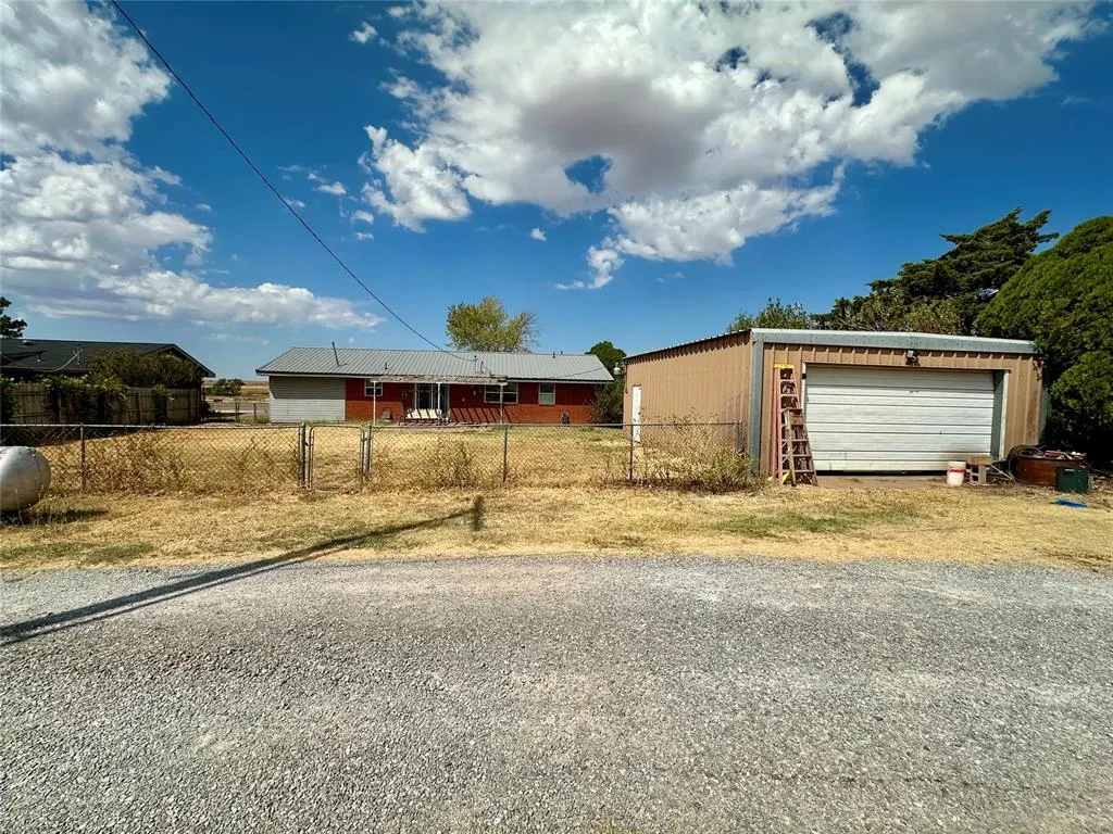 Photo 28 — 123 N Main Street, Leedey, OK 73654