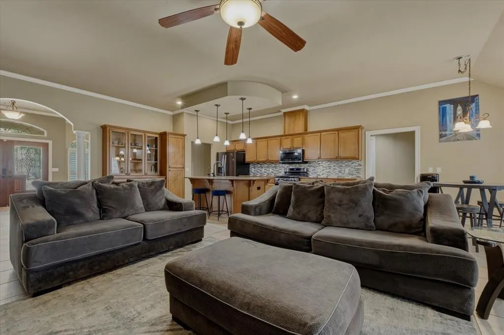 Photo 12 — 16305 Petaluma Place, Edmond, OK 73013