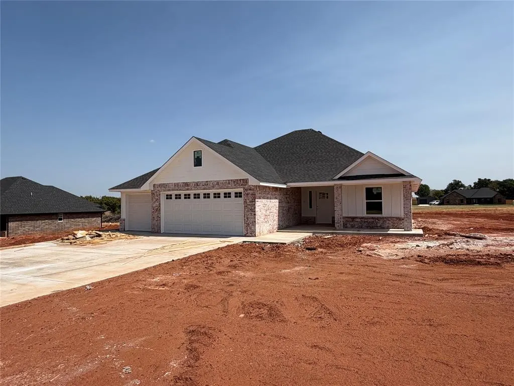 Photo 2 — 2217 Winter Ridge Road, Blanchard, OK 73010