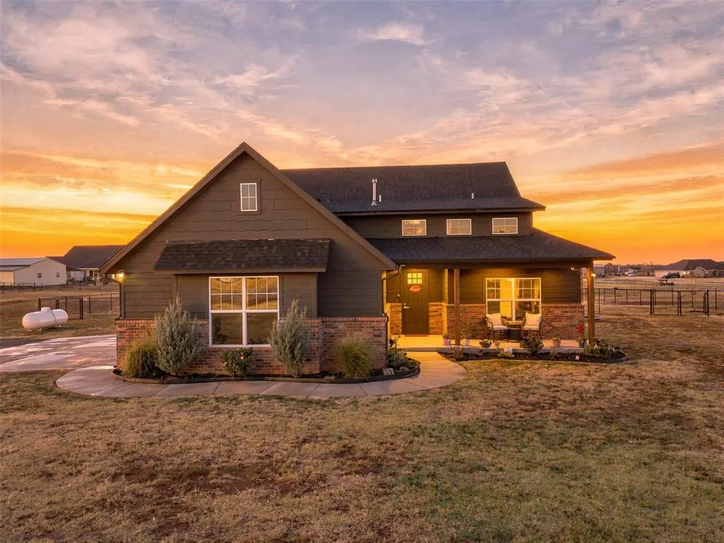 Photo 2 — 7495 NE Avondale Lane, Piedmont, OK 73078
