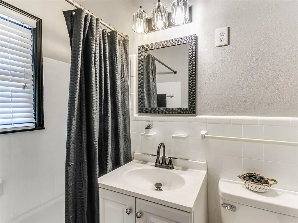 Photo 8 — 1516 SW 43rd Street, Oklahoma City, OK 73119