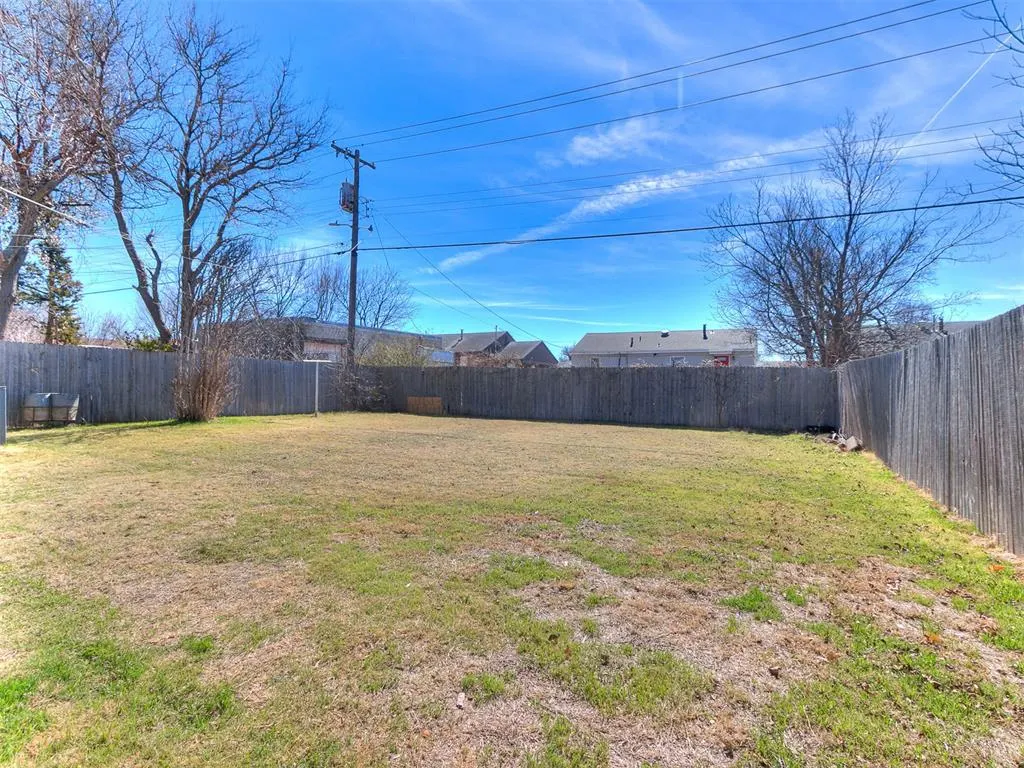 Photo 17 — 1516 SW 43rd Street, Oklahoma City, OK 73119