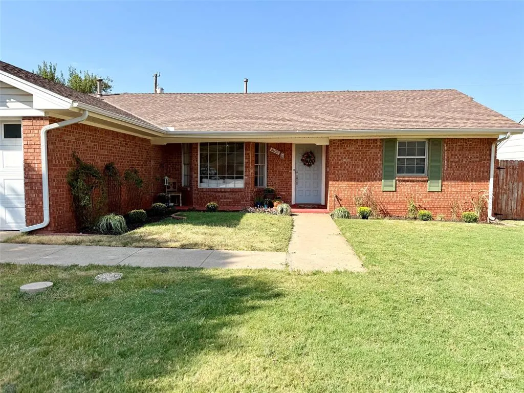 Photo 2 — 4629 NW 59th Terrace, Oklahoma City, OK 73122