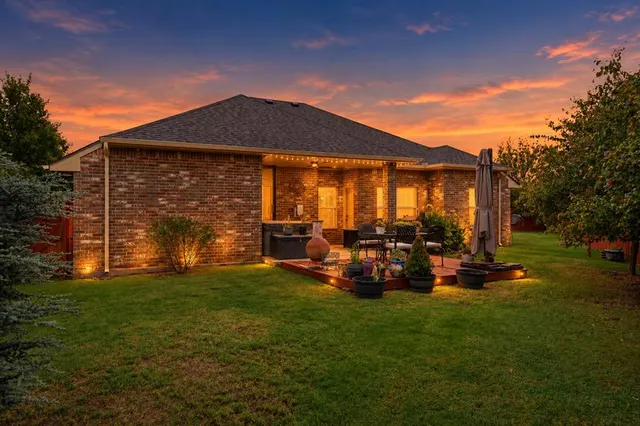 Front exterior — 2713 Busheywood Drive, Yukon, OK 73099