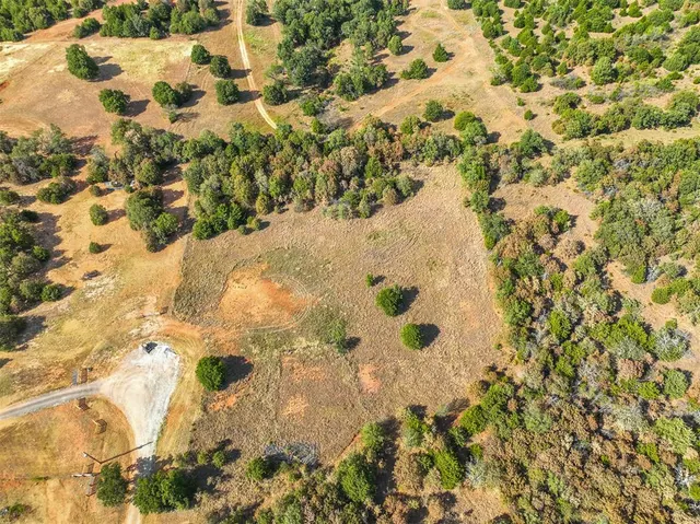 Photo 7 — Highland Lane, Blanchard, OK 73010