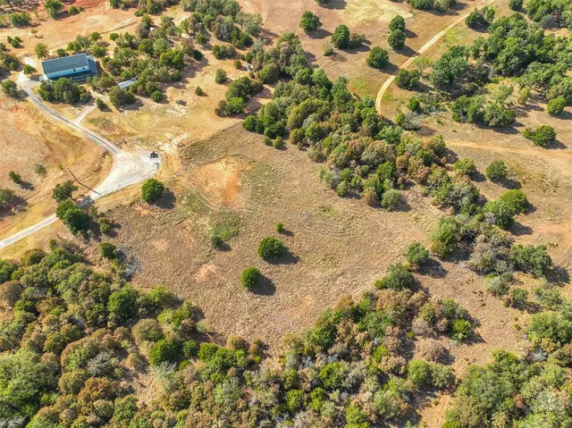 Photo 8 — Highland Lane, Blanchard, OK 73010