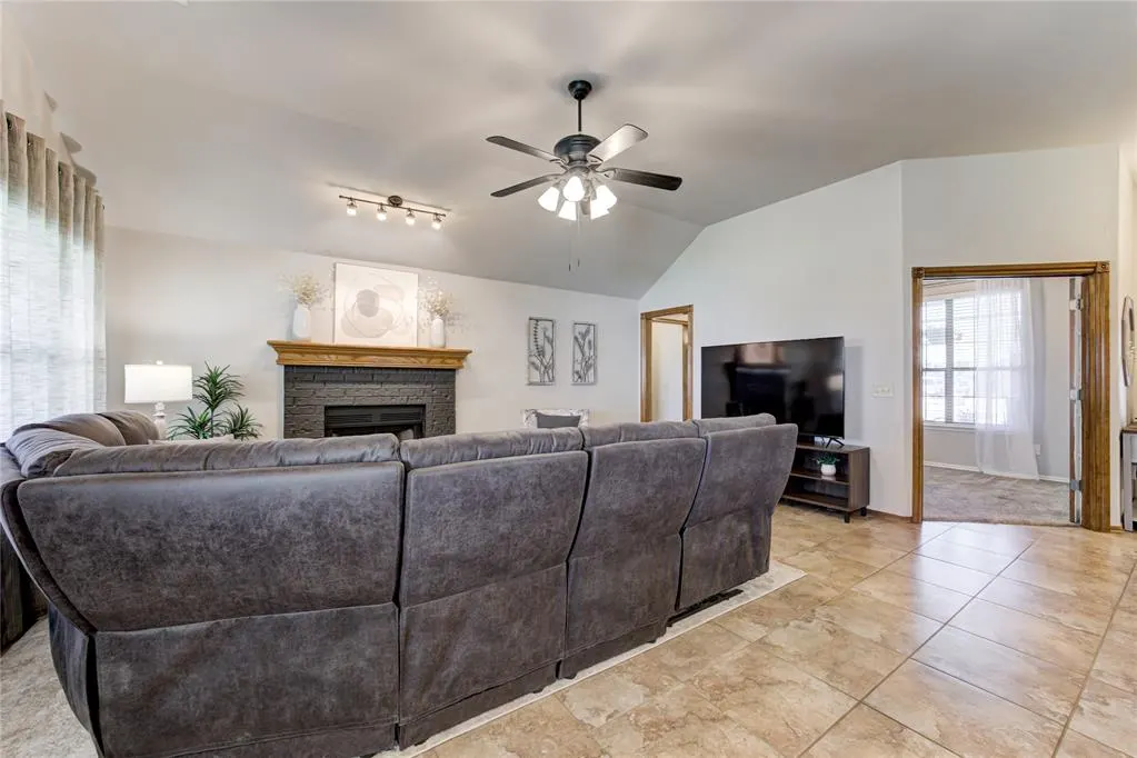 Photo 8 — 2742 NE Faint Ridge Way, Piedmont, OK 73078
