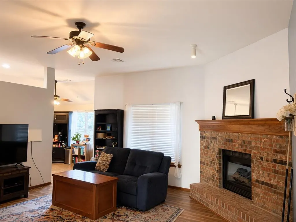 Photo 2 — 4236 Bradford Brook Drive, Norman, OK 73072