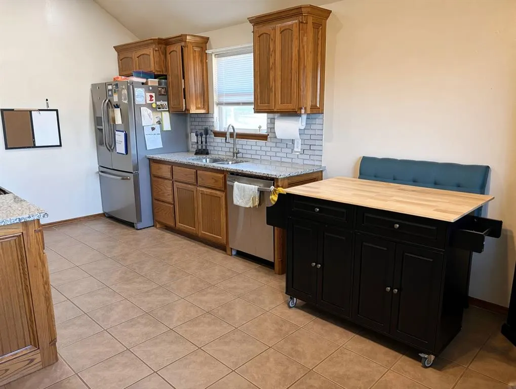 Photo 3 — 4236 Bradford Brook Drive, Norman, OK 73072