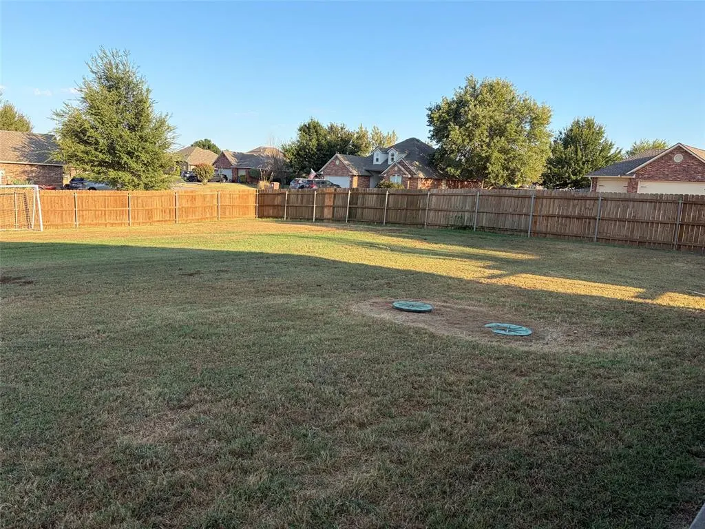 Photo 13 — 4236 Bradford Brook Drive, Norman, OK 73072