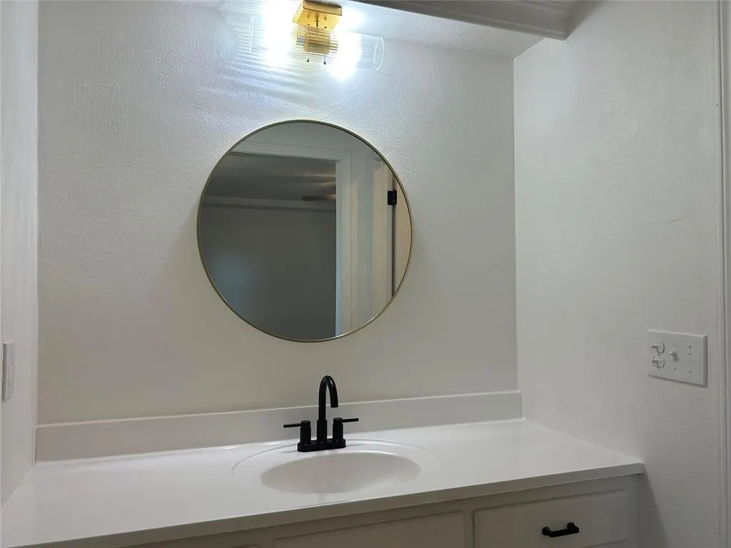 Photo 33 — 32 Corona Drive, Oklahoma City, OK 73149