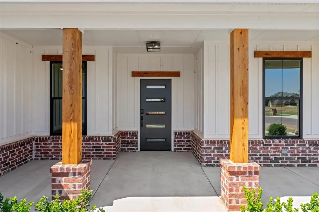Photo 4 — 2921 Spring Meadow Lane, Yukon, OK 73099
