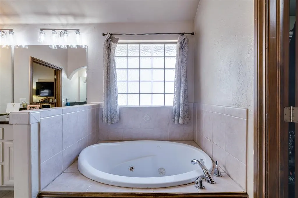 Photo 30 — 2213 Cedar Pointe Court, Edmond, OK 73003