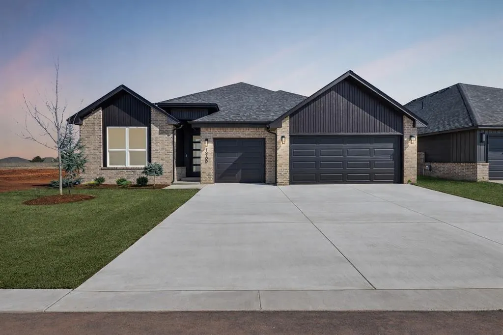 Photo 2 — 15700 Siloa Avenue, Edmond, OK 73013