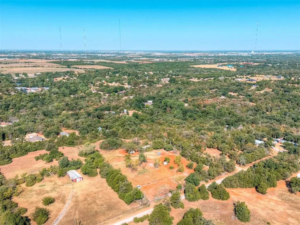 Photo 3 — 9411 Henley Avenue, Oklahoma City, OK 73131