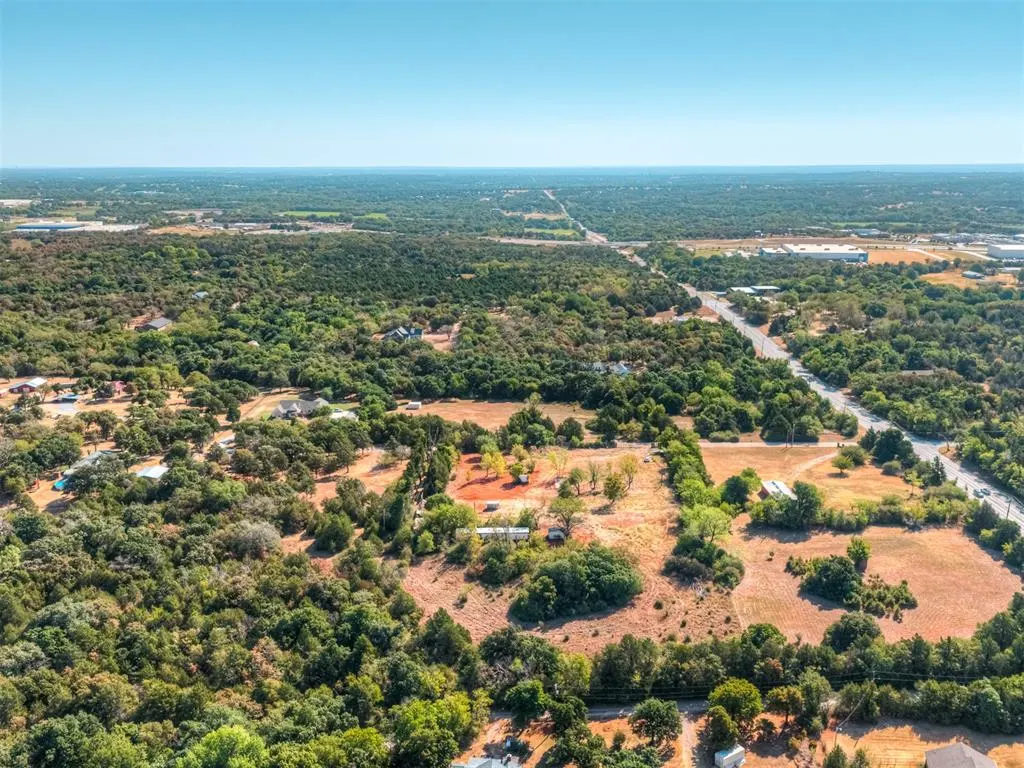 Photo 9 — 9411 Henley Avenue, Oklahoma City, OK 73131