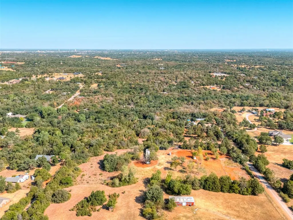 Photo 11 — 9411 Henley Avenue, Oklahoma City, OK 73131