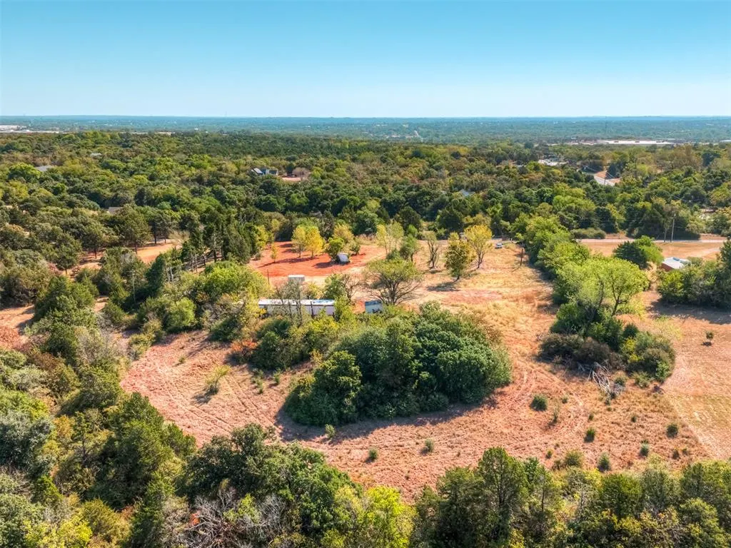 Photo 13 — 9411 Henley Avenue, Oklahoma City, OK 73131