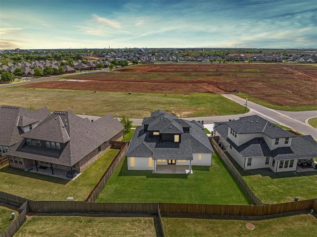 Photo 44 — 6305 NW 153rd Street, Edmond, OK 73013
