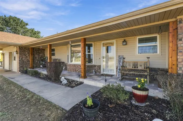 Photo 5 — 17203 Brangus Road, Shawnee, OK 74801