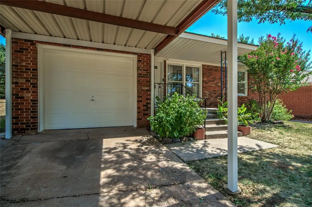 Photo 4 — 1320 S Littler Avenue, Edmond, OK 73034