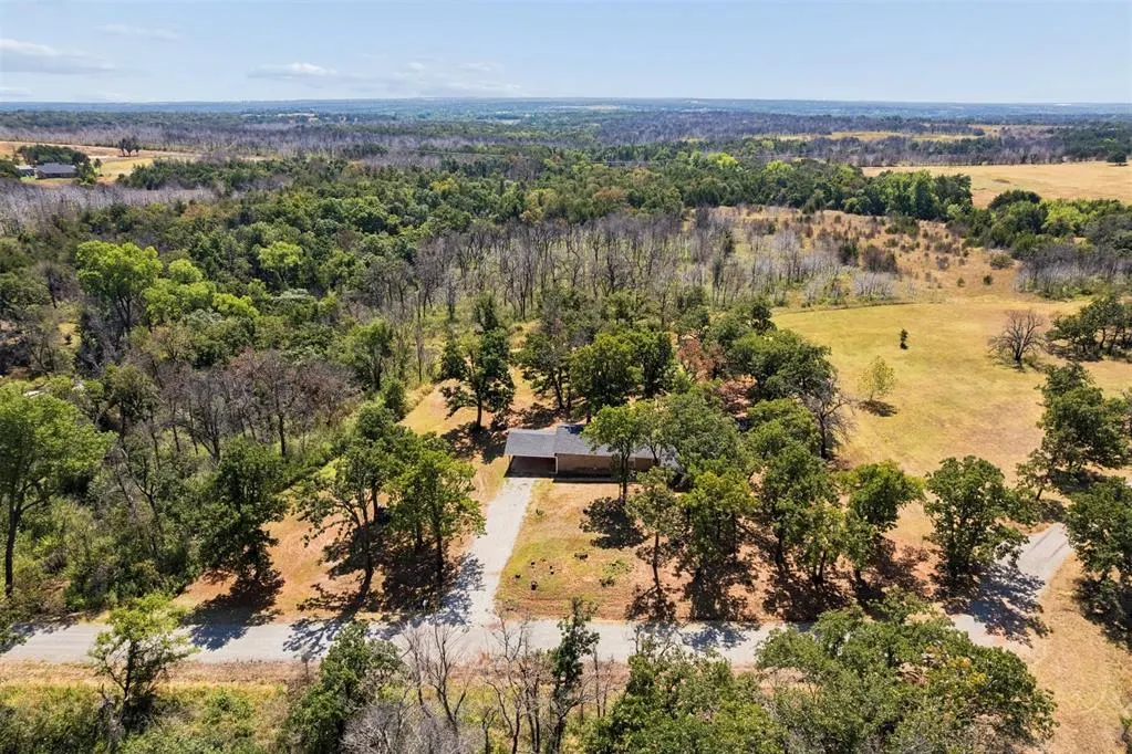 Photo 37 — 10701 S Taurus Drive, Guthrie, OK 73044