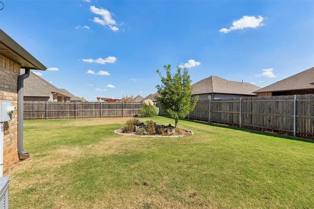 Photo 48 — 12112 SW 48th Street, Mustang, OK 73064