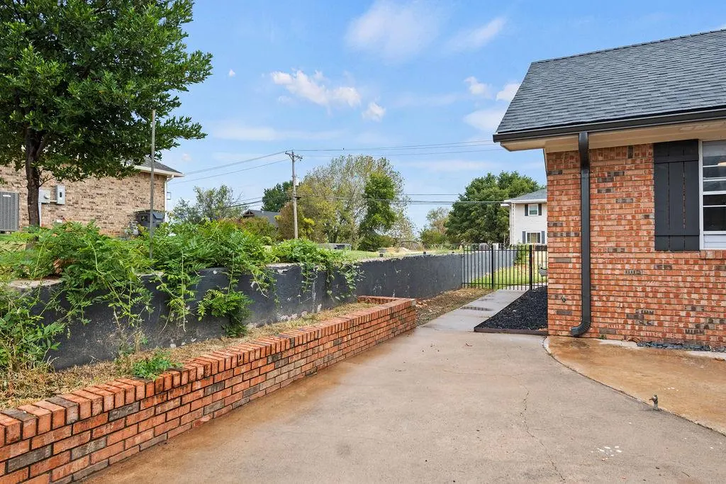 Photo 36 — 808 N 8th Avenue, Purcell, OK 73080