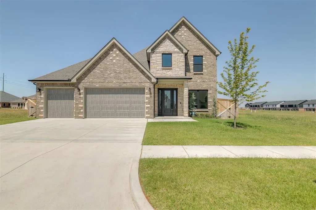 Photo 3 — 19325 S Country Drive, Edmond, OK 73012