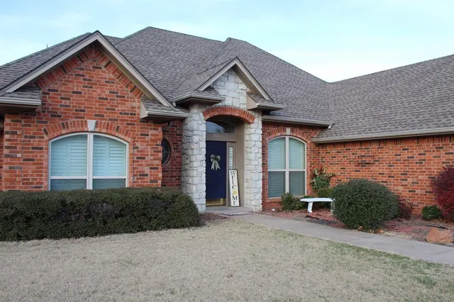 Photo 7 — 2123 Mallard Avenue, Duncan, OK 73533