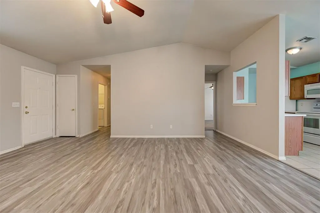 Photo 9 — 1209 Briar Patch Way, Norman, OK 73071
