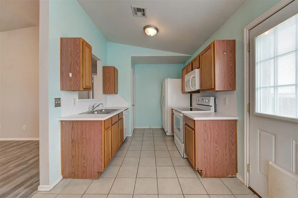 Photo 14 — 1209 Briar Patch Way, Norman, OK 73071