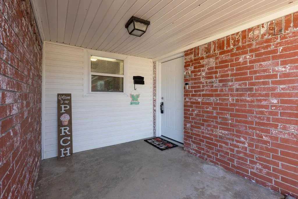Photo 3 — 14 Arapaho Drive, Shawnee, OK 74801