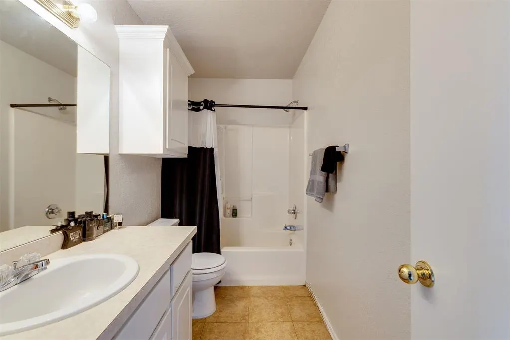 Photo 21 — 1545 Tudor Drive, Moore, OK 73160