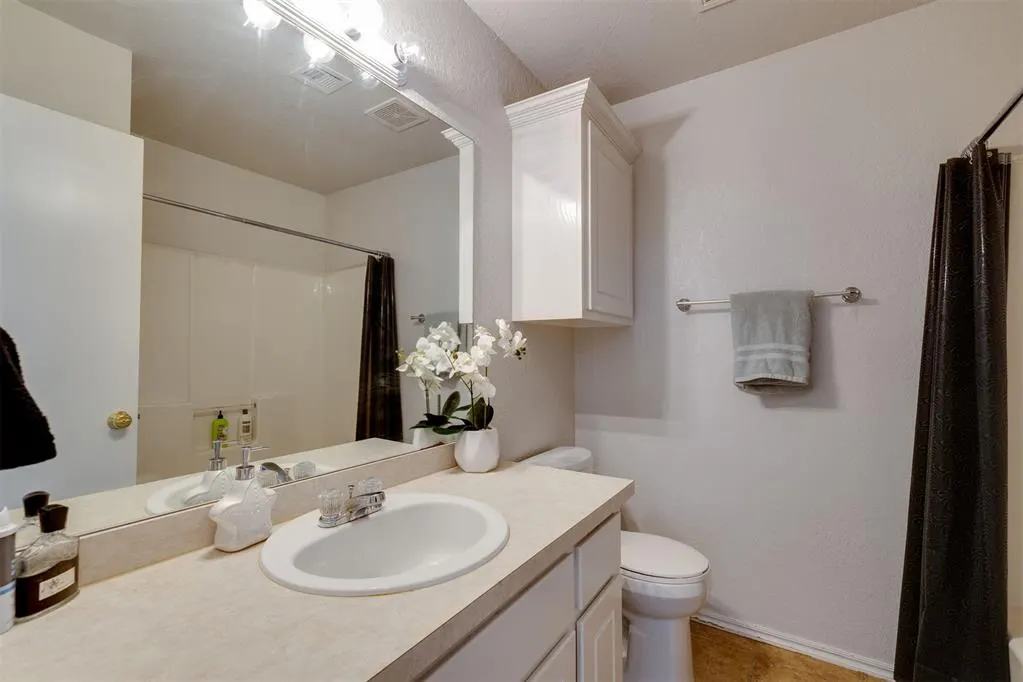 Photo 28 — 1545 Tudor Drive, Moore, OK 73160