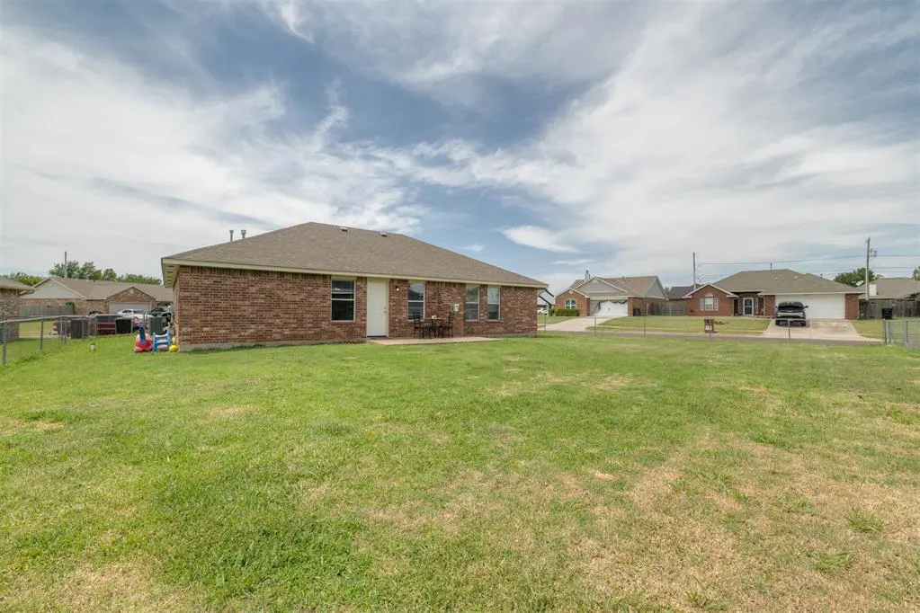 Photo 35 — 1545 Tudor Drive, Moore, OK 73160