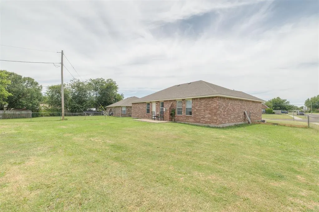 Photo 37 — 1545 Tudor Drive, Moore, OK 73160