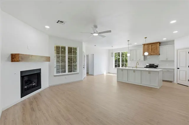 Photo 7 — 2136 N Everest Avenue, Oklahoma City, OK 73111