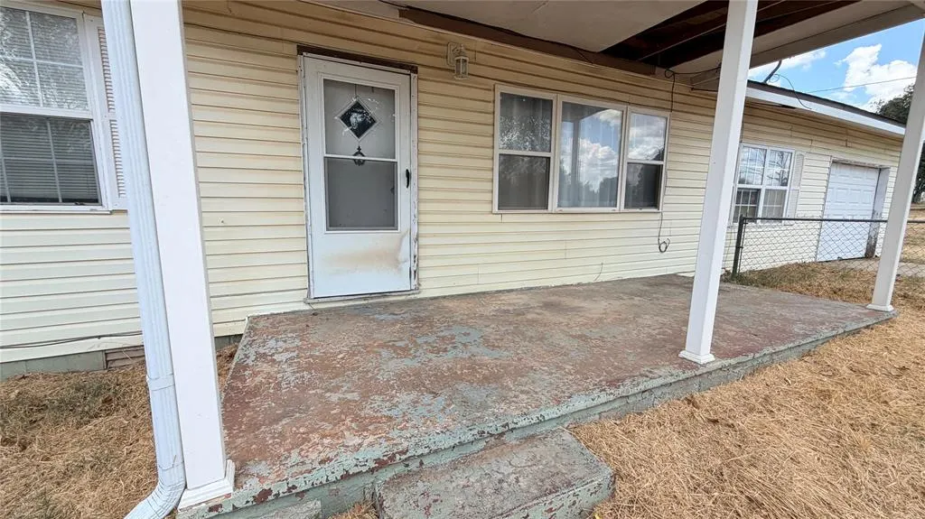 Photo 2 — 106 Baker Street, Shawnee, OK 74801