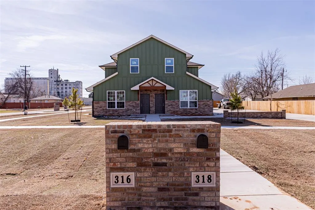Front exterior — 316 Ash Avenue, Yukon, OK 73099