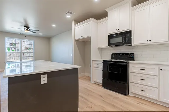 Photo 7 — 316 Ash Avenue, Yukon, OK 73099