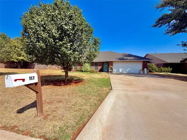Photo 2 — 117 Carter Road, Elk City, OK 73644