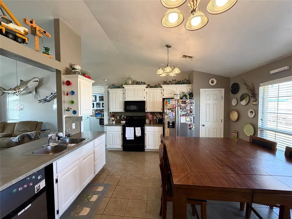 Photo 7 — 117 Carter Road, Elk City, OK 73644