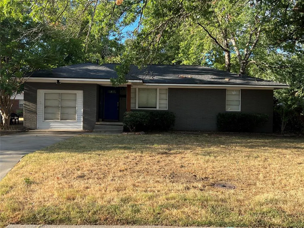 Front exterior — 1519 S Windsor Way, Norman, OK 73069