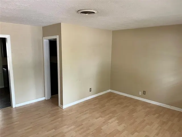 Photo 3 — 1519 S Windsor Way, Norman, OK 73069
