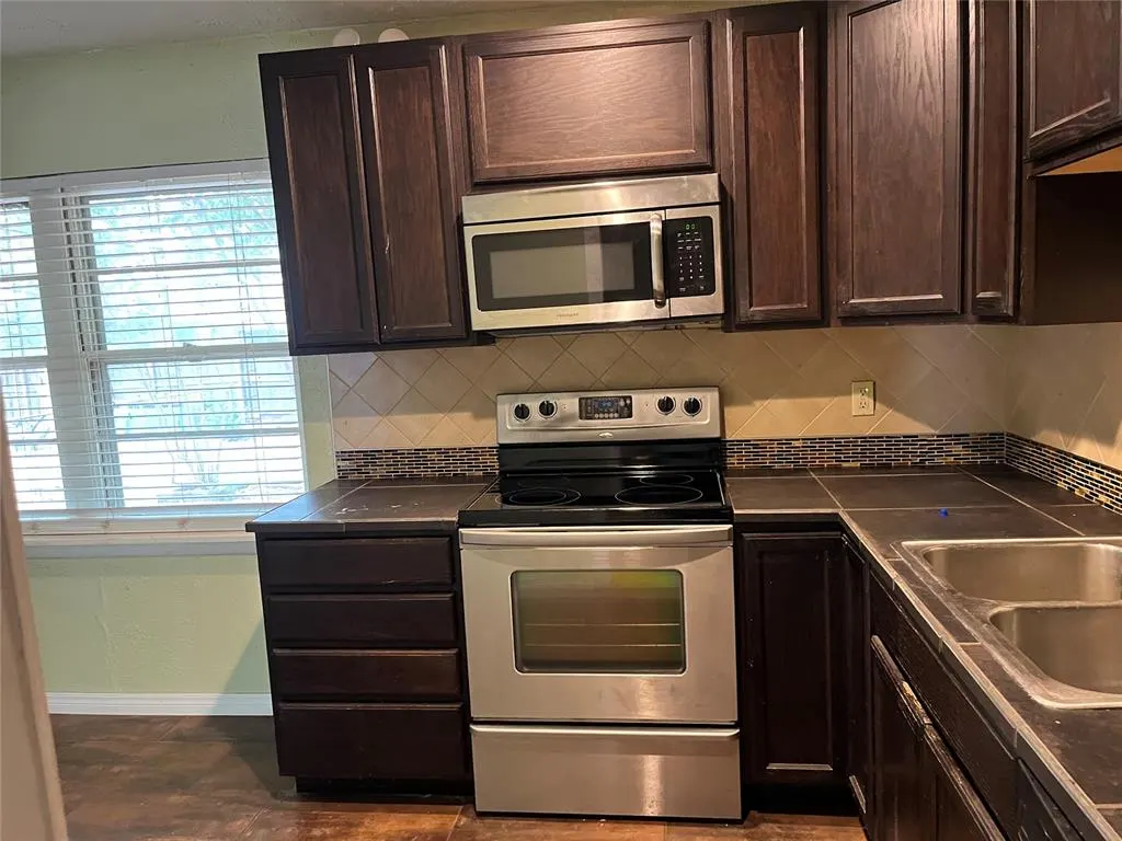 Photo 12 — 1519 S Windsor Way, Norman, OK 73069