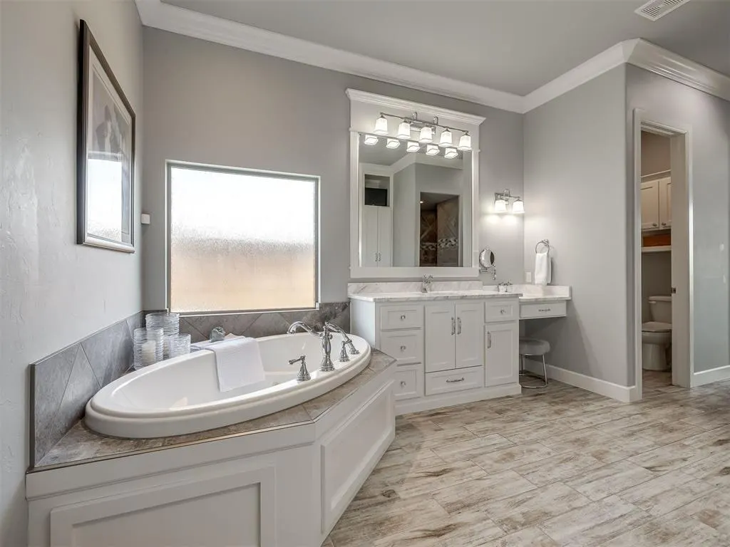 Photo 19 — 509 Oak Summit Road, Edmond, OK 73025