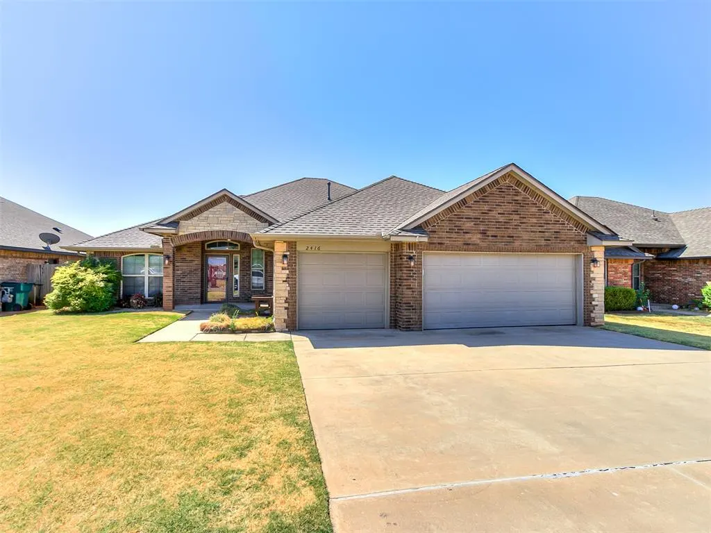 Front exterior — 2416 SE 92nd Terrace, Oklahoma City, OK 73160