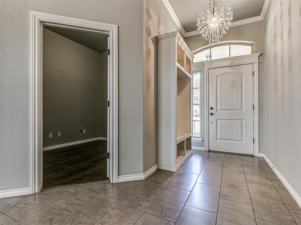 Photo 2 — 2416 SE 92nd Terrace, Oklahoma City, OK 73160