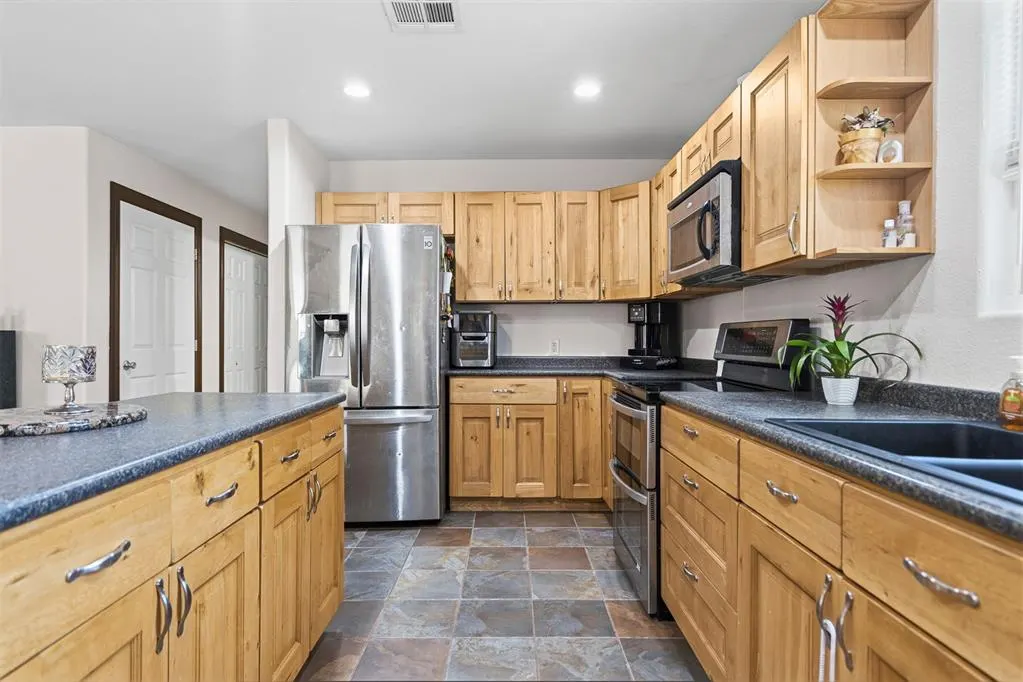 Photo 13 — 1601 Ward Road, Ardmore, OK 73401